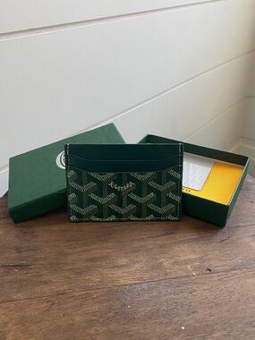 Green goyard cardholder      Brand new